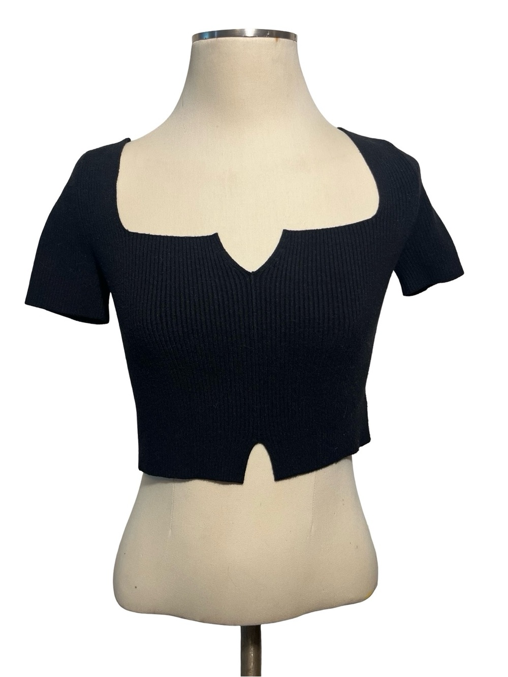 American Eagle Outfitters Black Ribbed Notch-Detail Crop Top